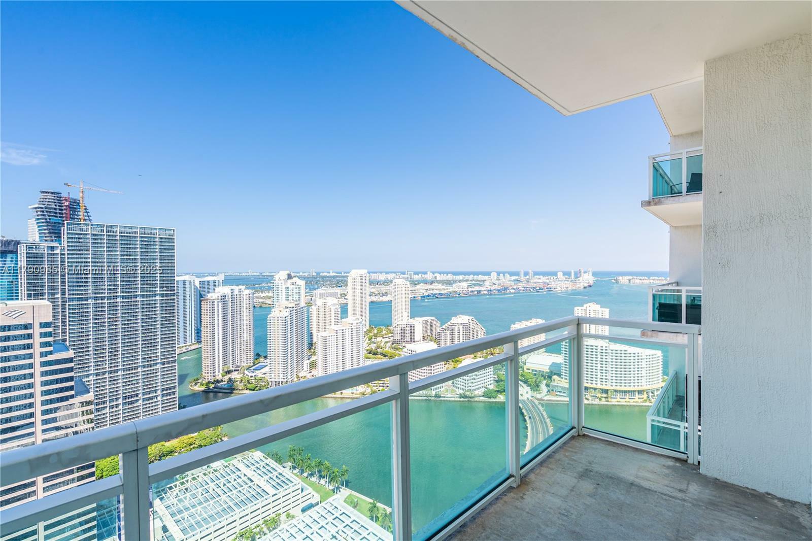 Property Photo: 950 Brickell Bay Dr 4906 FL 33131