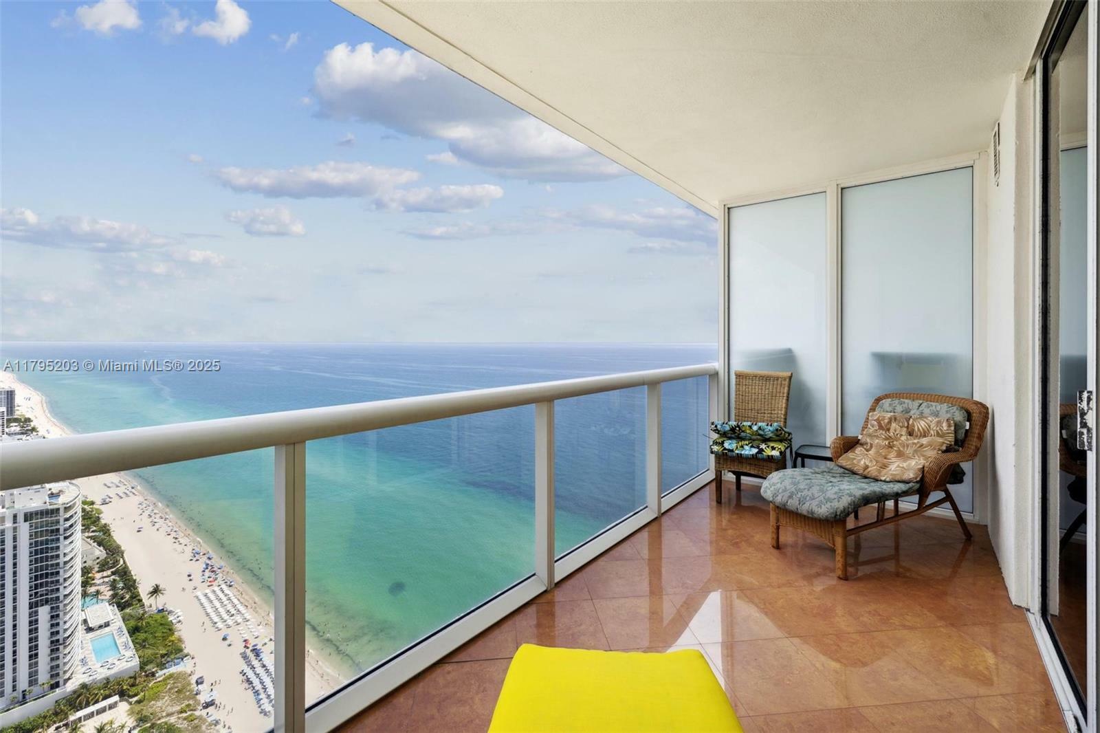 Property Photo: 1830 S Ocean Dr 4712 FL 33009