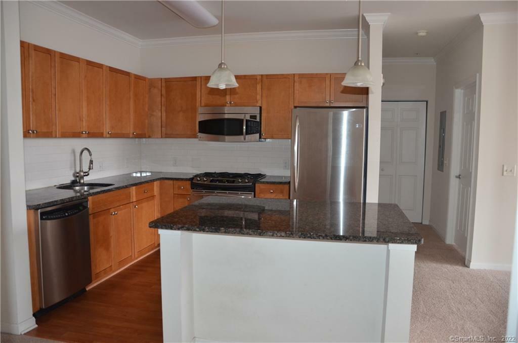 Property Photo: 850 East Main Street Apt 404 CT 06902