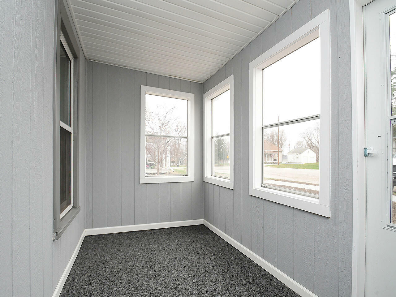 Property Photo: 222 N Central Street IA 51525