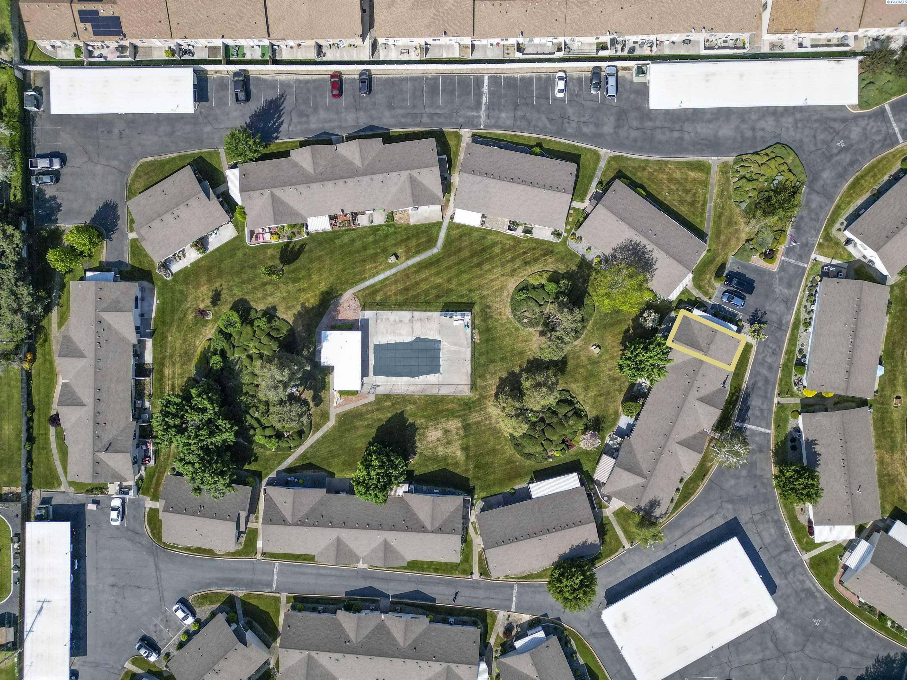 Property Photo: 4203 W Kennewick Ave #9 WA 99336