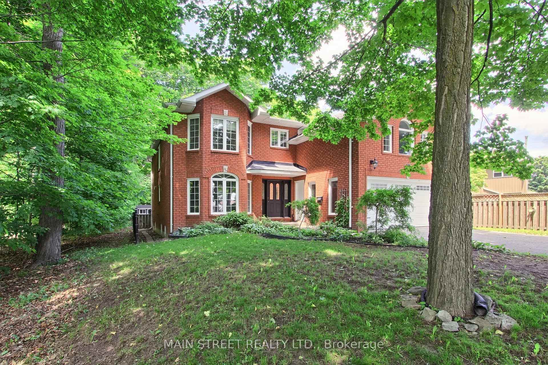 Property Photo: 443 Sunnidale Road ON L4N 7A8