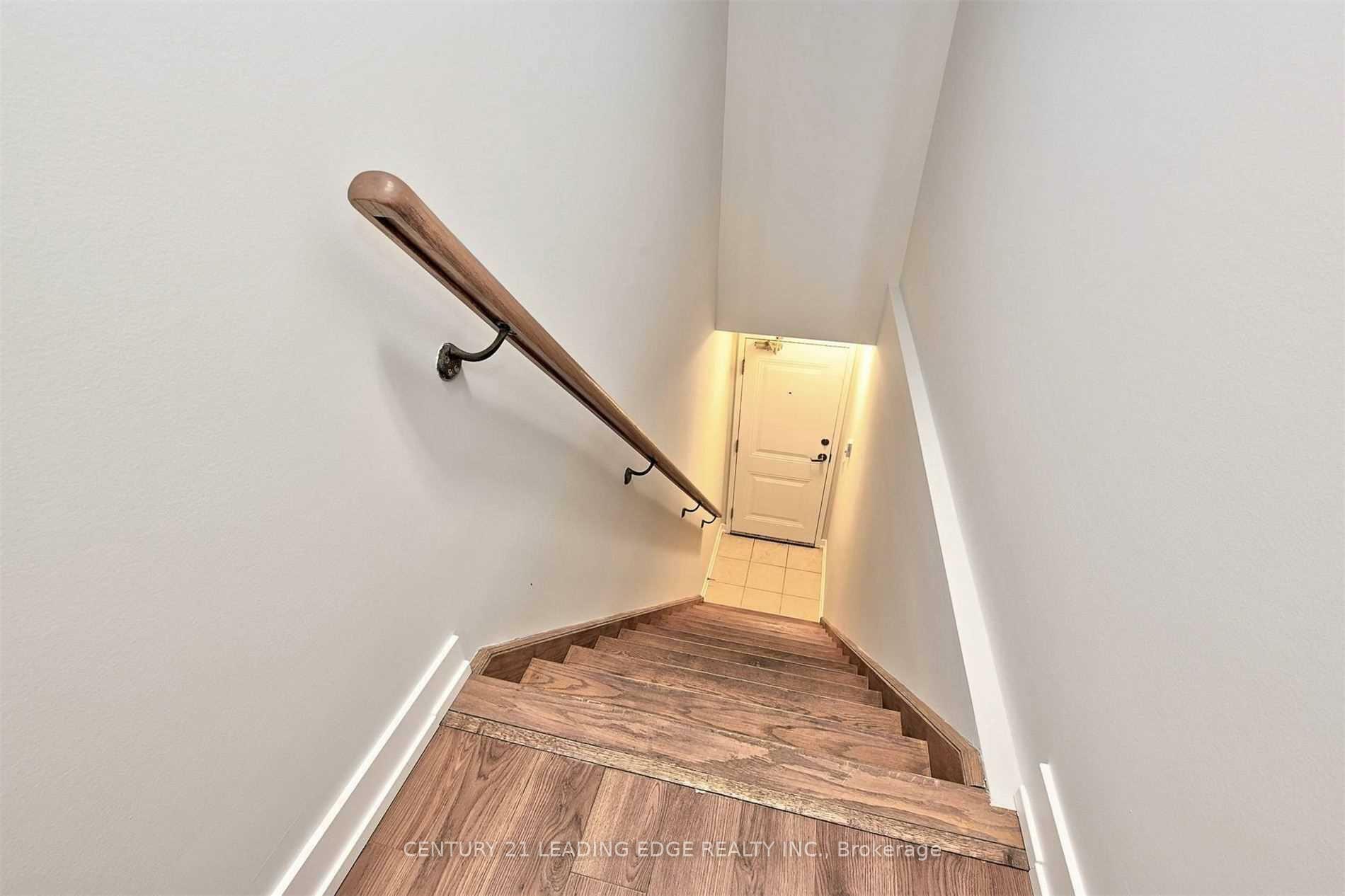 Property Photo: 60 Dunsheath Way 708 ON L6B 0A7