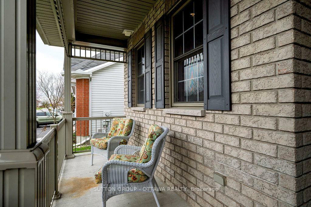 Property Photo: 166 Hartsmere Drive ON K2S 2H4