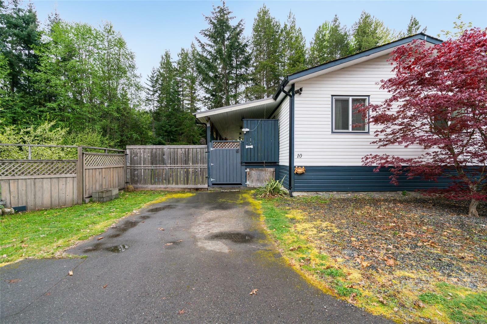 Property Photo: 2100 Errington Rd 10 BC V0R 1V0