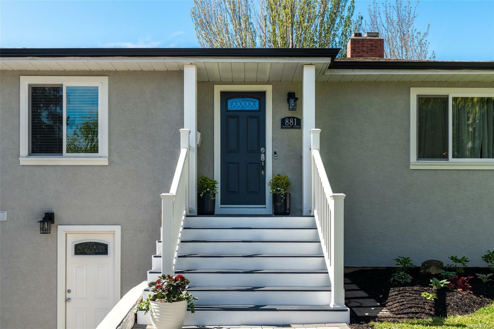 Property Photo: 881 Snowdrop Ave BC V8Z 2N5