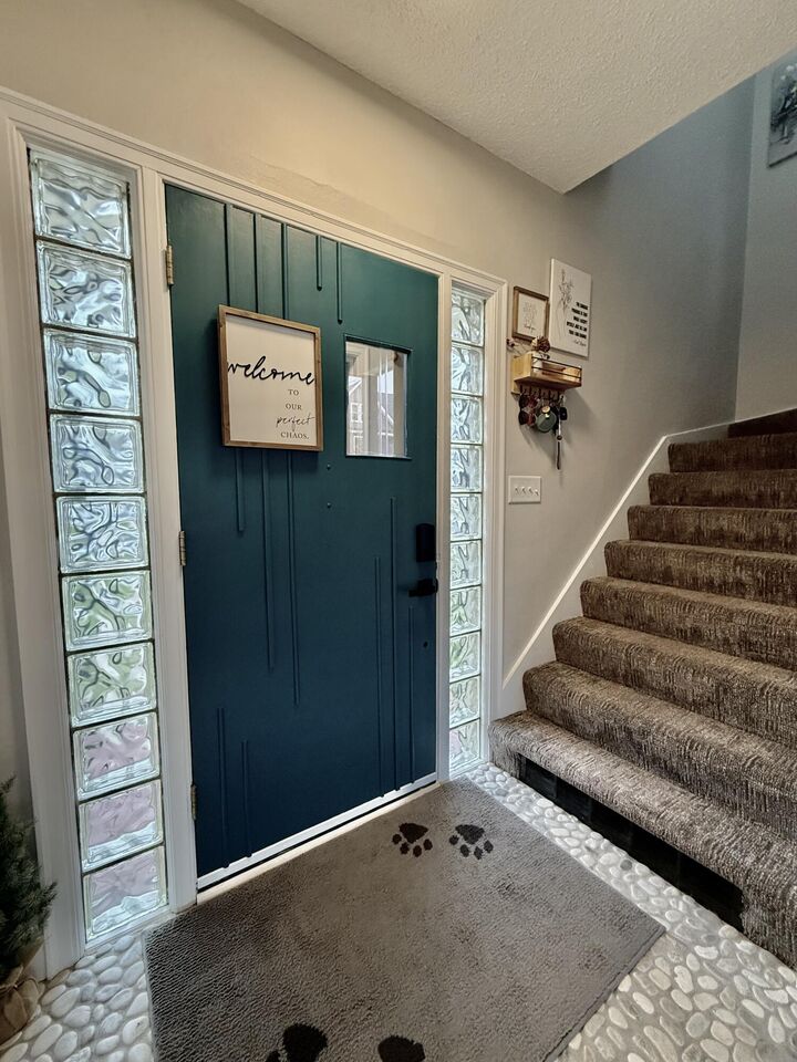 Property Photo:  209 SE 9th Ave  SD 57401 