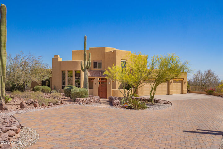 Property Photo: 10657 E Cloudview Avenue AZ 85118