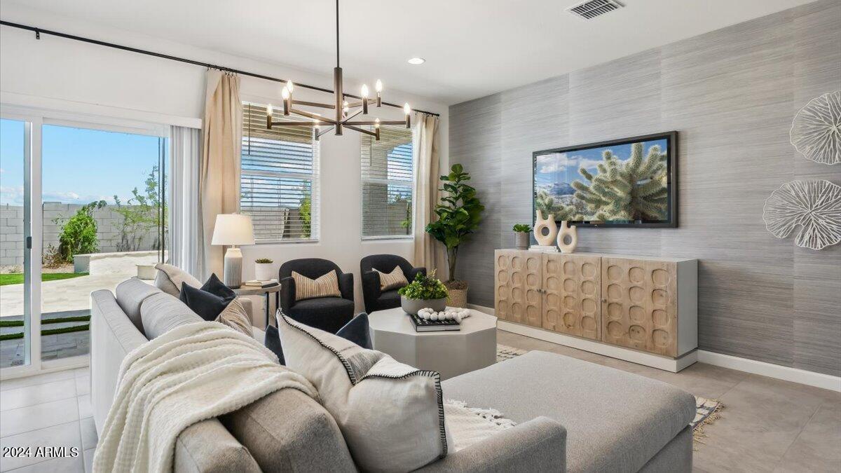 Property Photo: 5812 E Freesia Lane AZ 85140