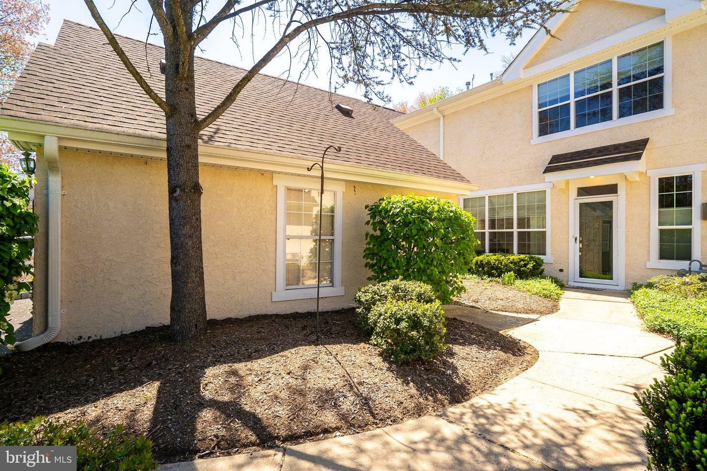 Property Photo: 47 Ashford Drive NJ 08536