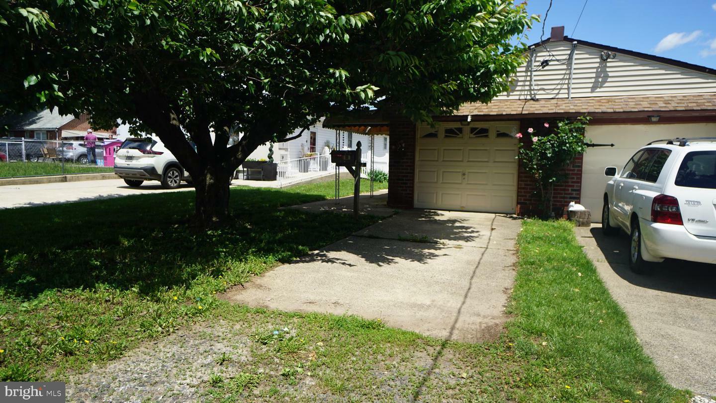Property Photo: 5021 Arendell Avenue PA 19114