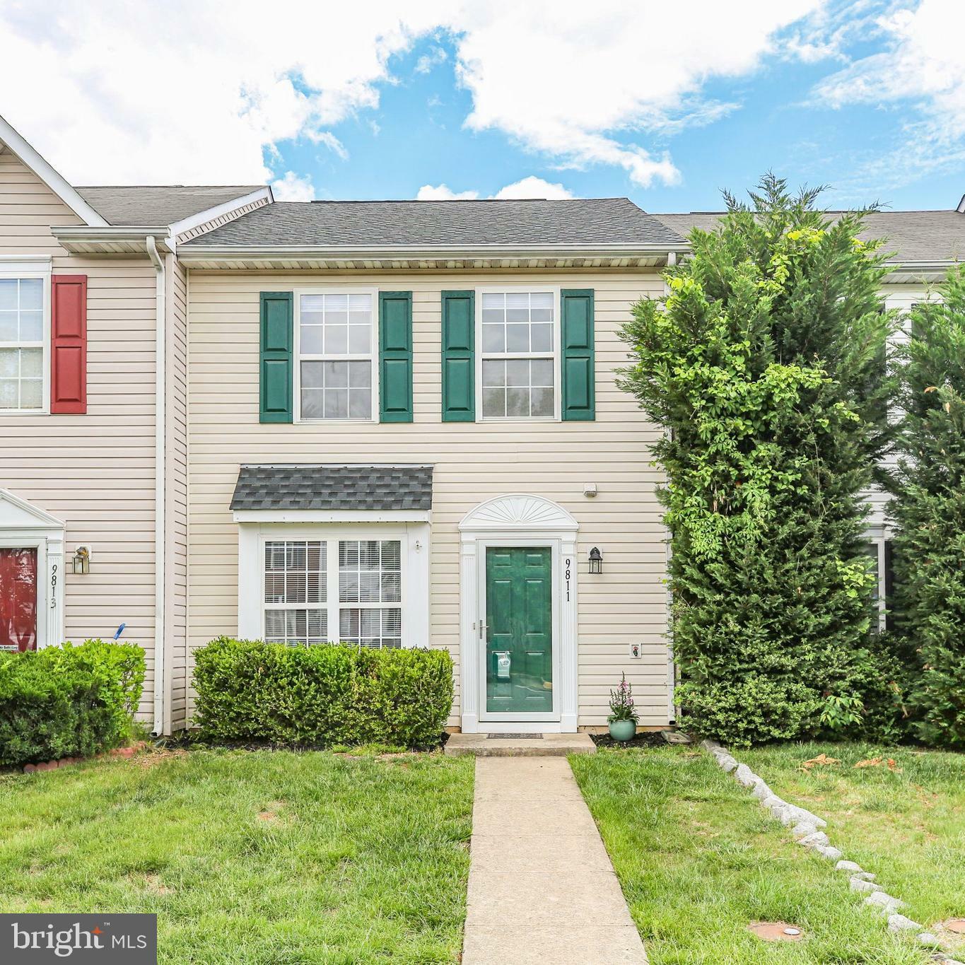 Property Photo: 9811 W Midland Way VA 22408