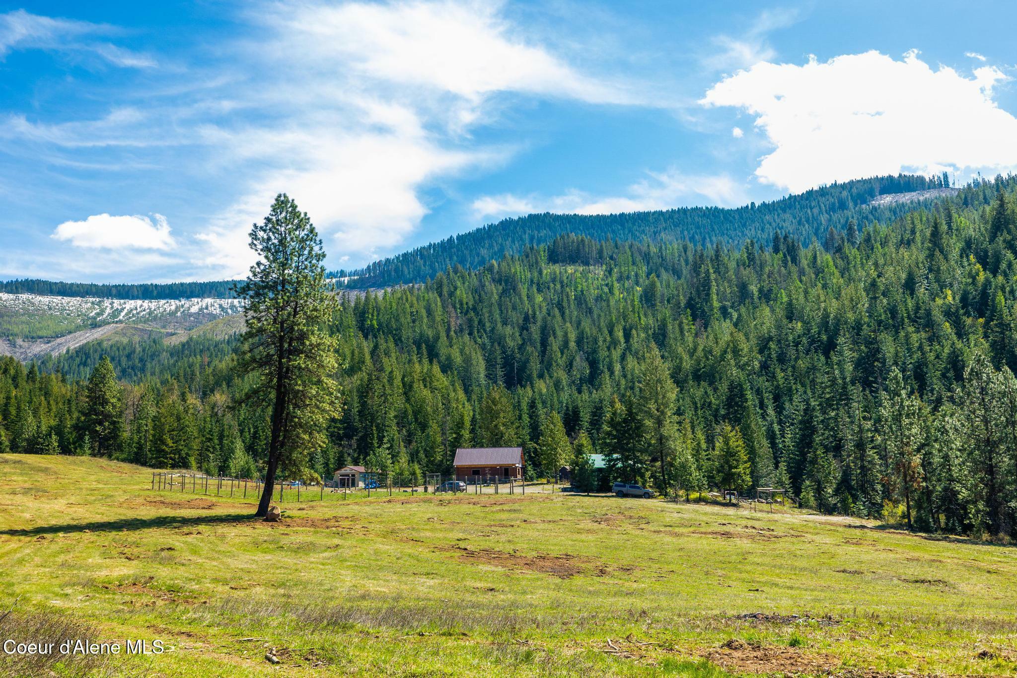 Property Photo: 20308 E Canary Creek Road ID 83810
