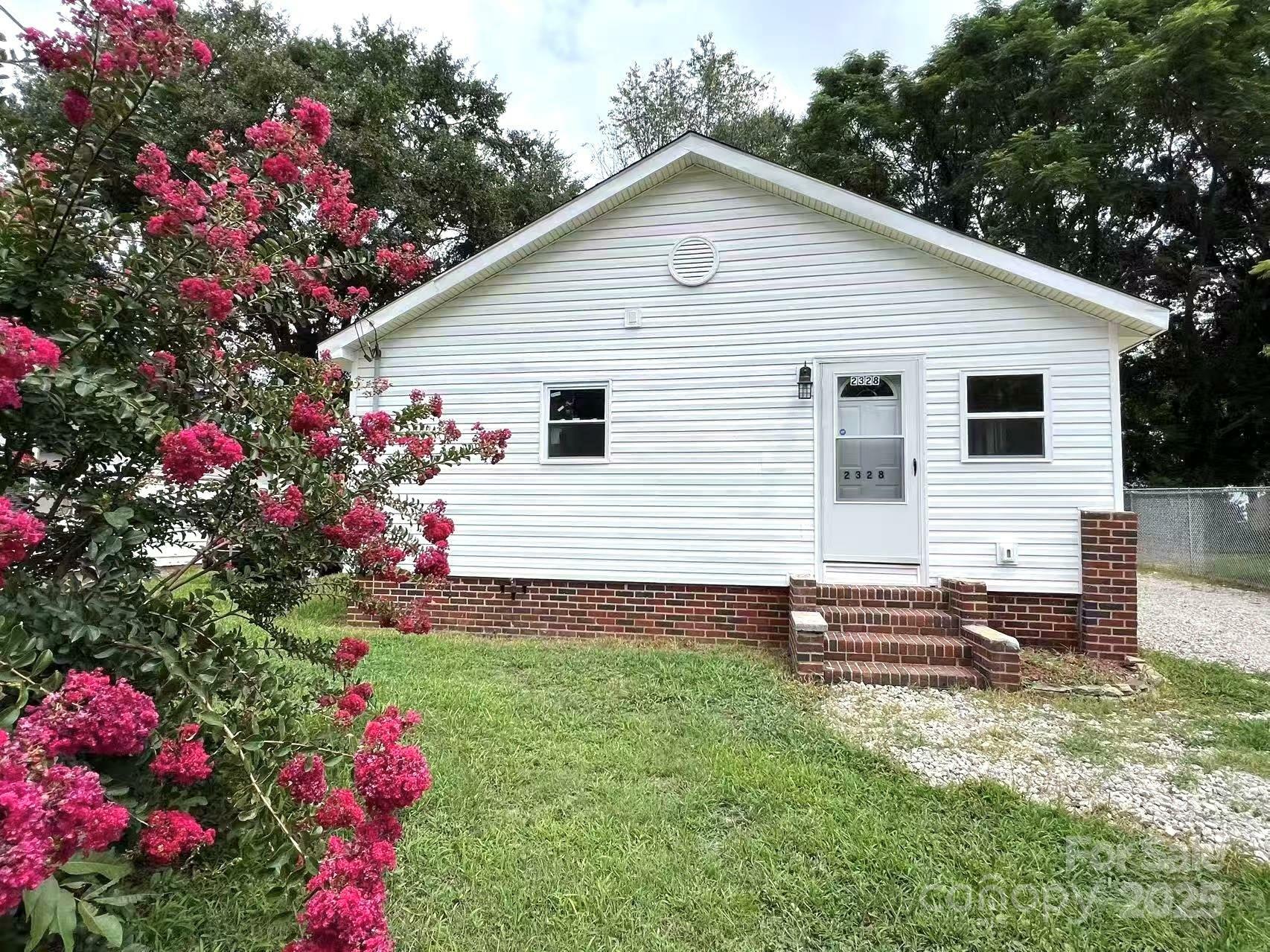 Property Photo: 2328 Milton Avenue NC 28052