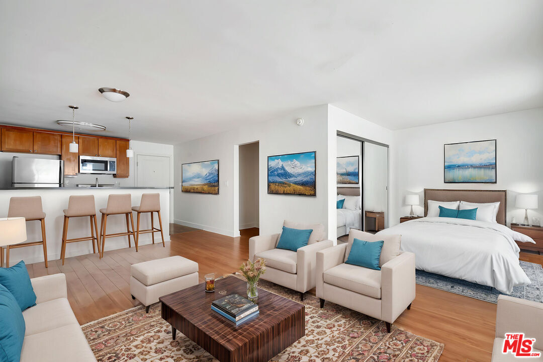 Property Photo: 10982 Roebling Ave CA 90024