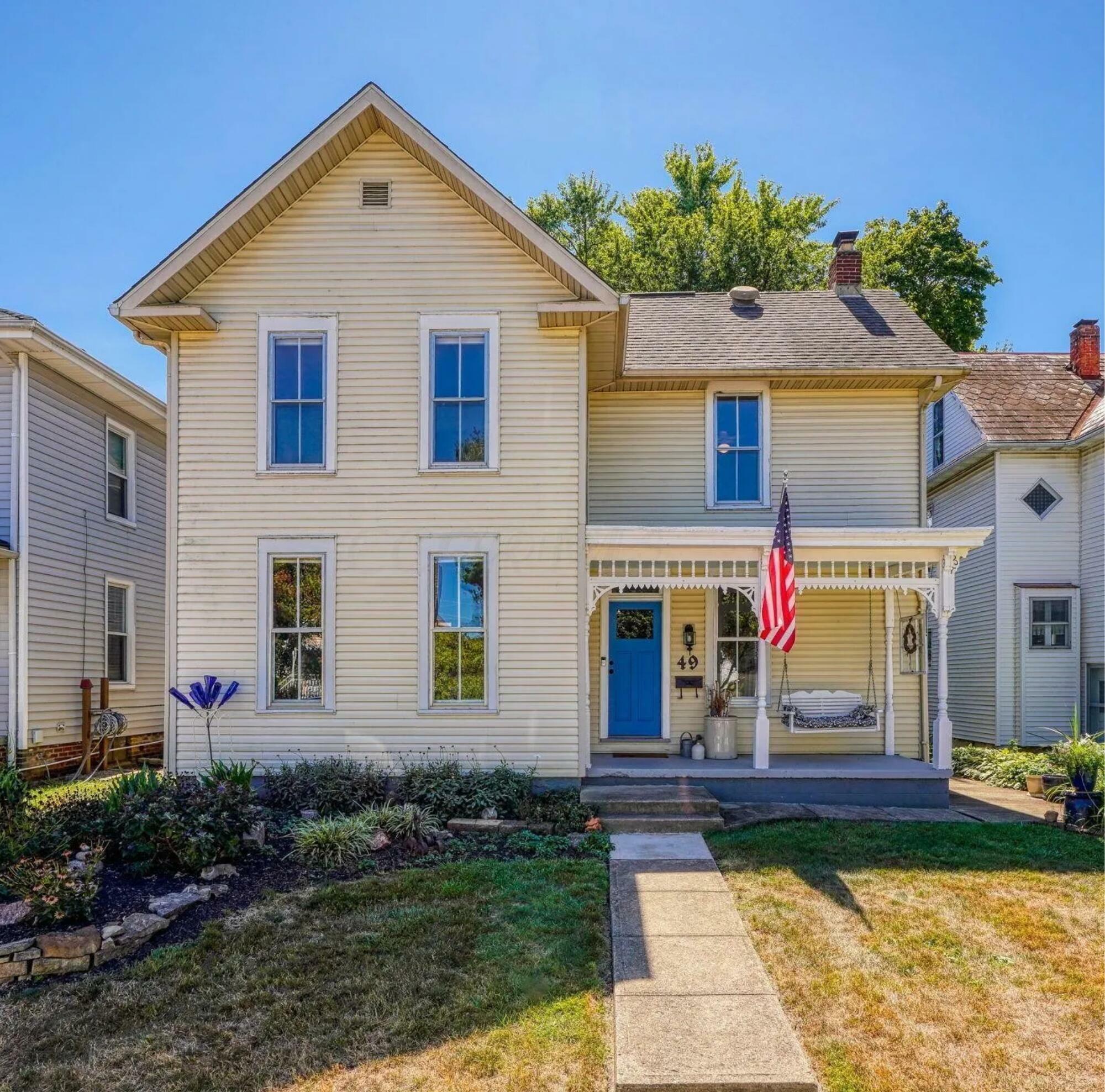 Property Photo: 49 E Mound Street OH 43110