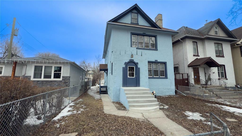 393 College Avenue  Winnipeg MB R2W 1M4 photo