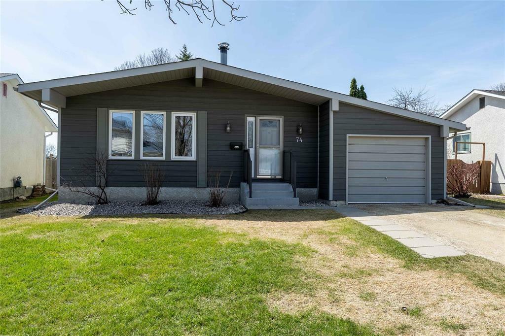 Property Photo: 74 Norlorne Drive MB R3R 2Y6