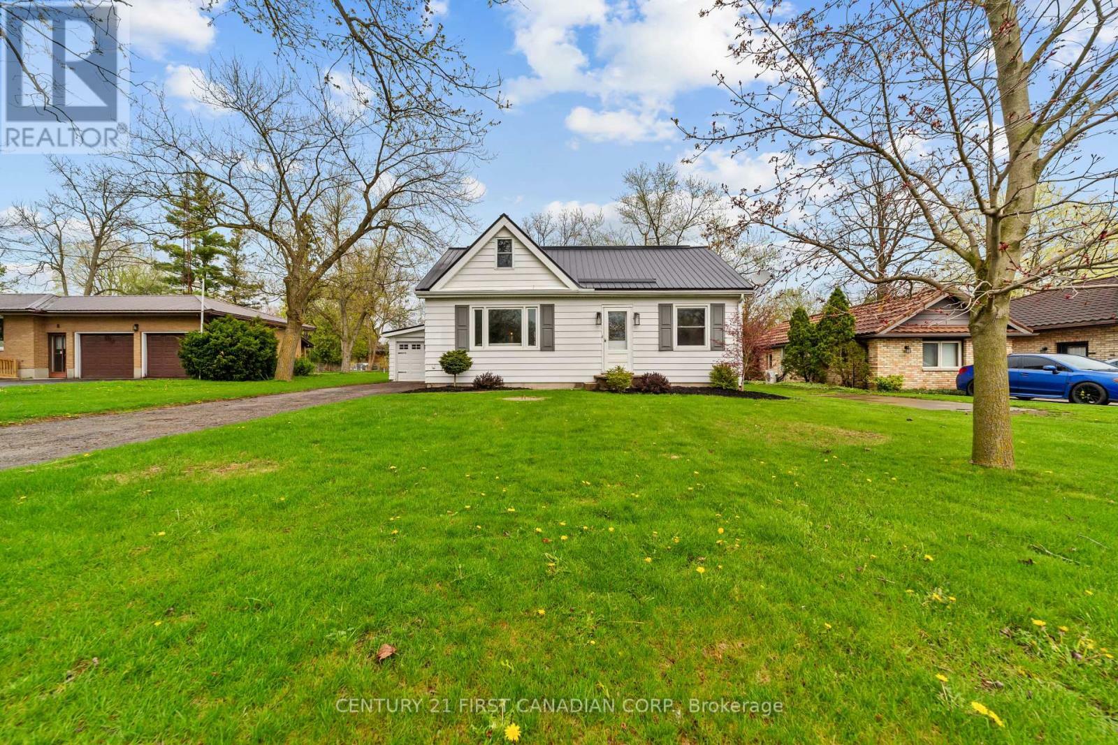 Property Photo: 24342 Poplar Hill Road ON N0M 2A0