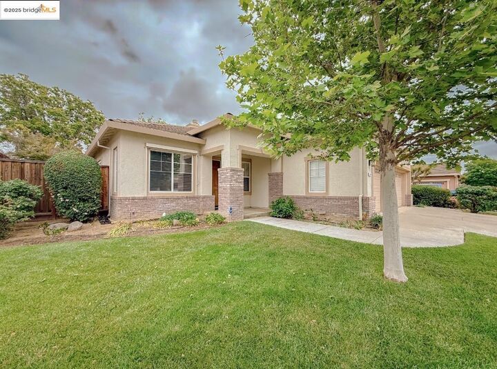 Property Photo: 400 Madison Ct CA 94513