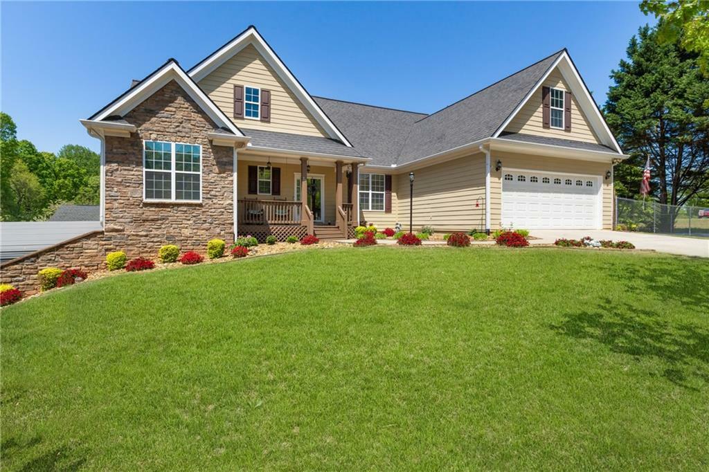 Property Photo: 70 Emily Forest Way GA 30567