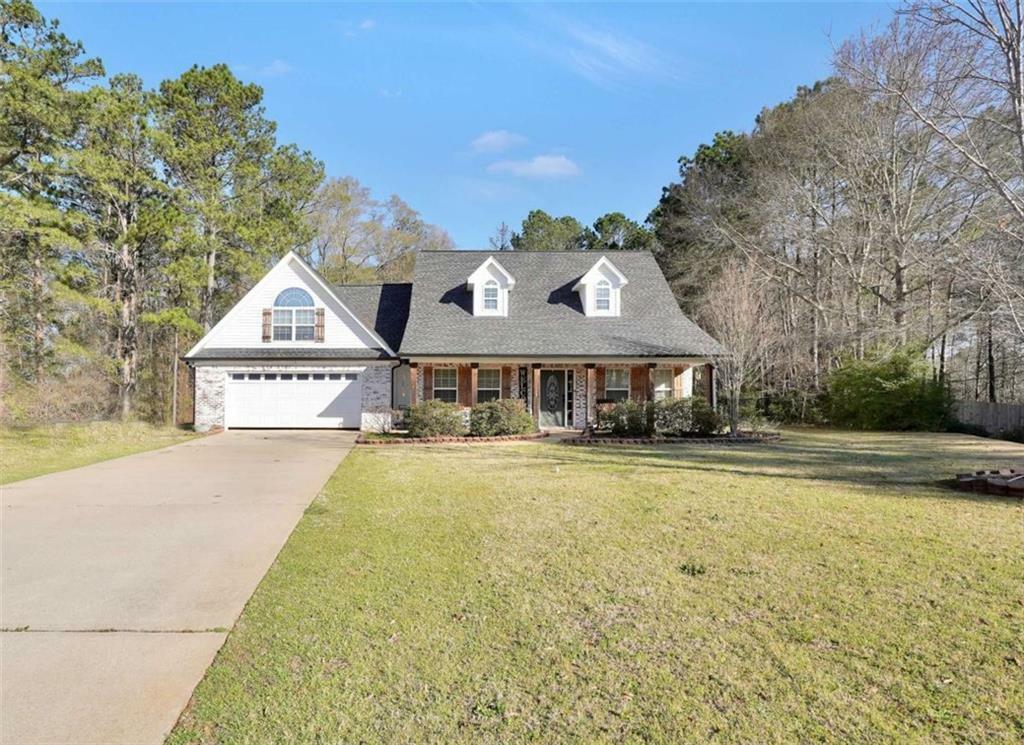 Property Photo: 950 Besse Way GA 30248