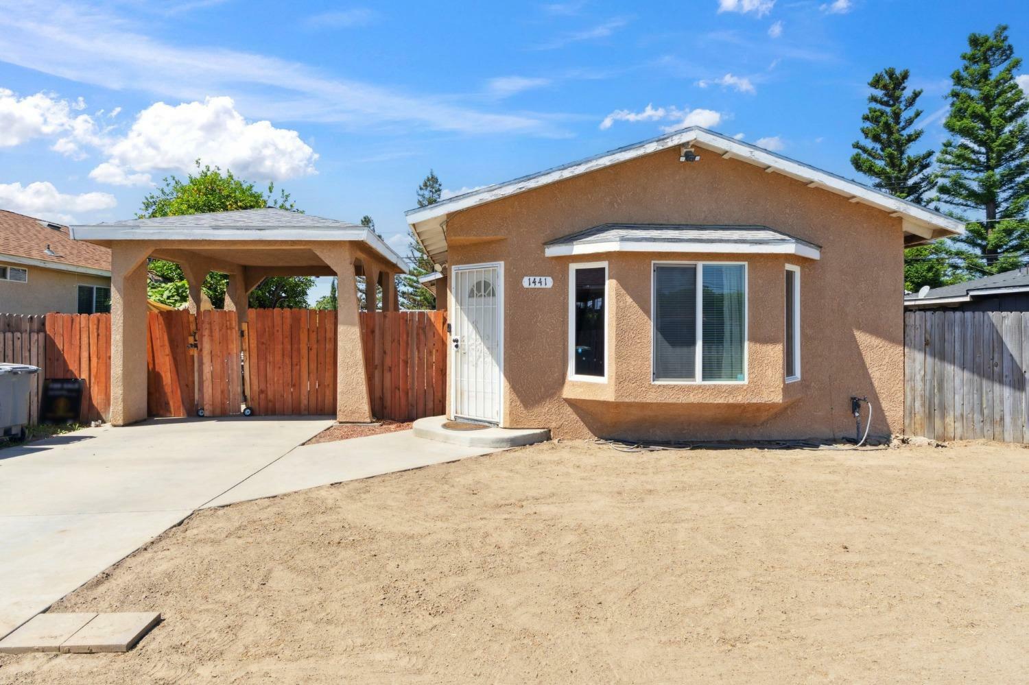Property Photo: 1441 Tucker Street CA 93662