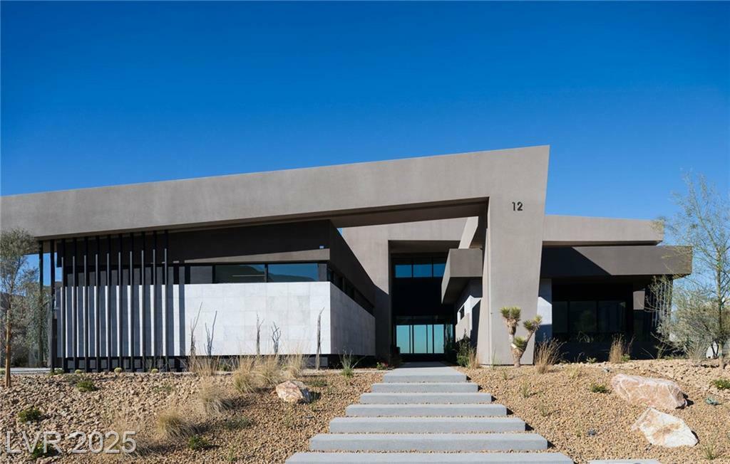 Property Photo: 12 Chisel Crest Court NV 89012