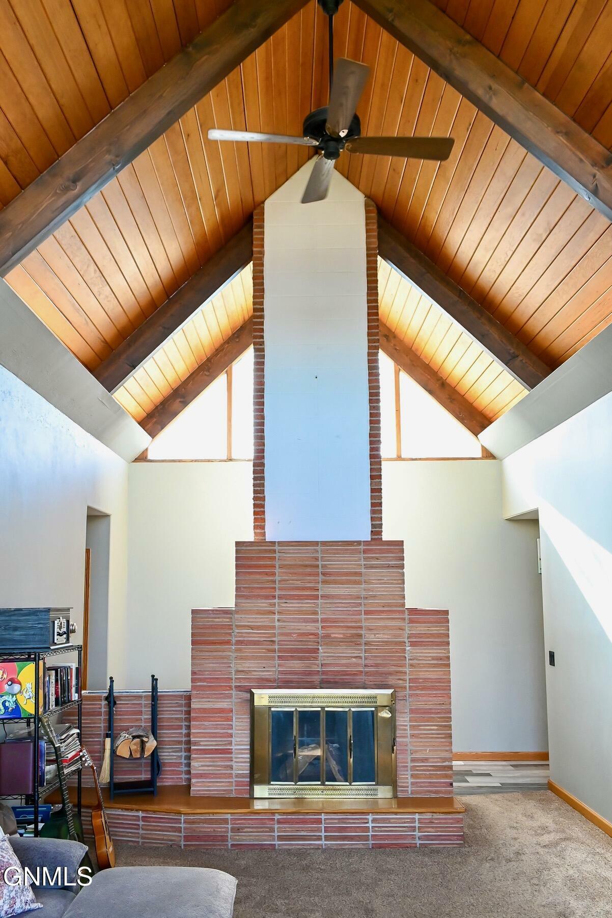 Property Photo: 1612 6th Street NW ND 58703
