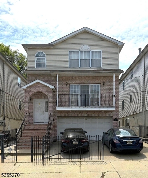Property Photo: 86 Hawthorne Ave NJ 07112