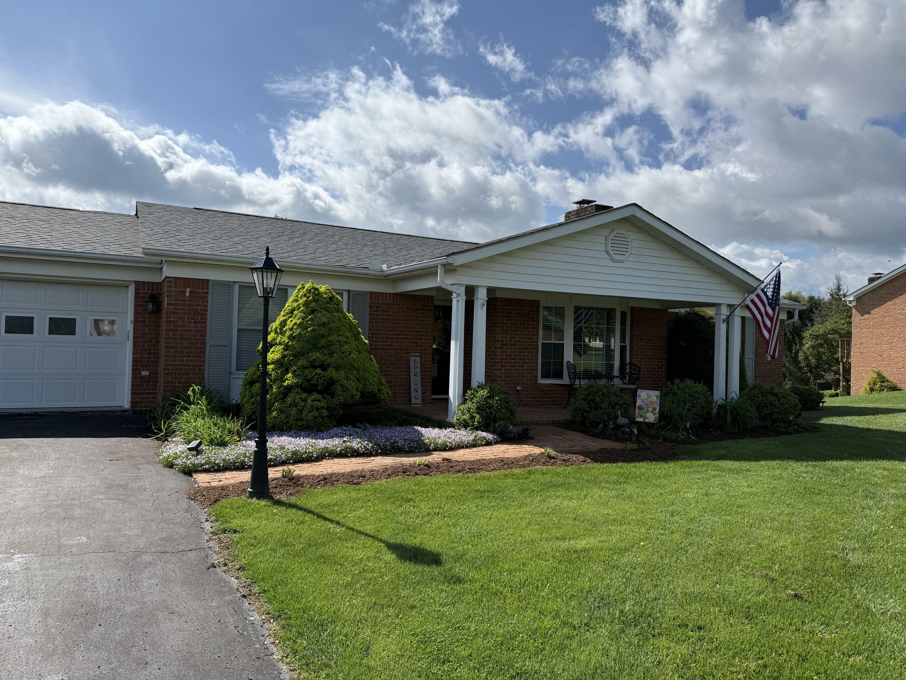 Property Photo: 133 Sunshine Dr WV 24901
