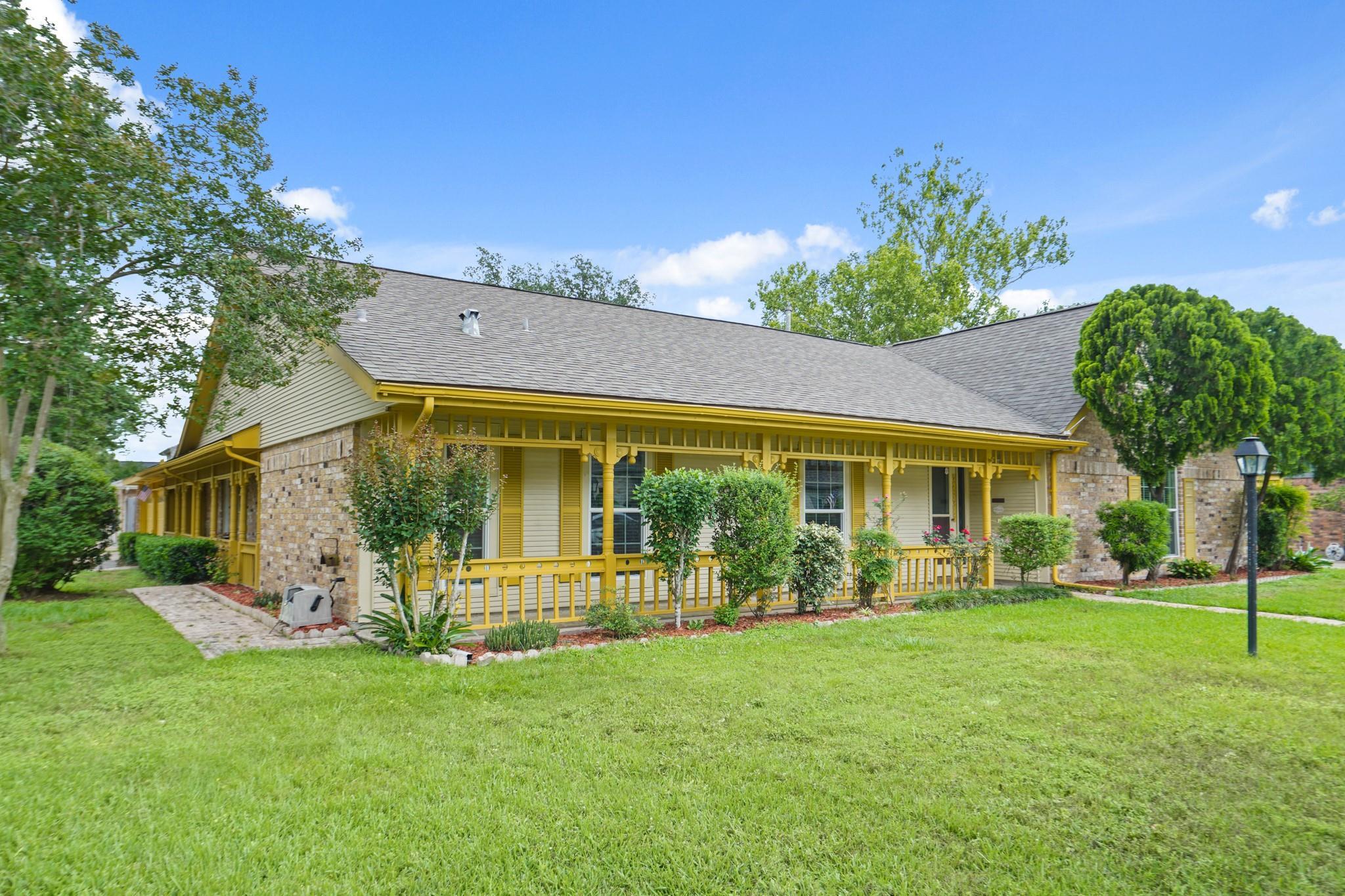 Property Photo:  3935 Salvador Street  TX 77504 