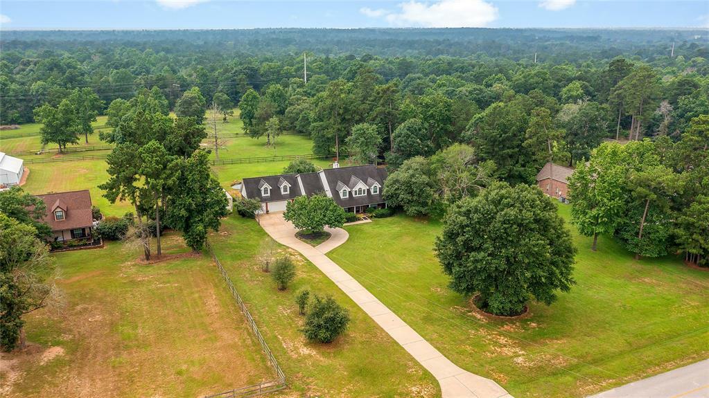 Property Photo: 114 Leah Drive TX 77316