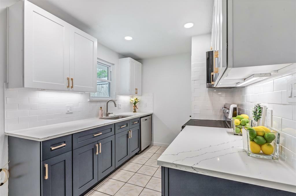 15407 La Jolla Lane  Houston TX 77060 photo