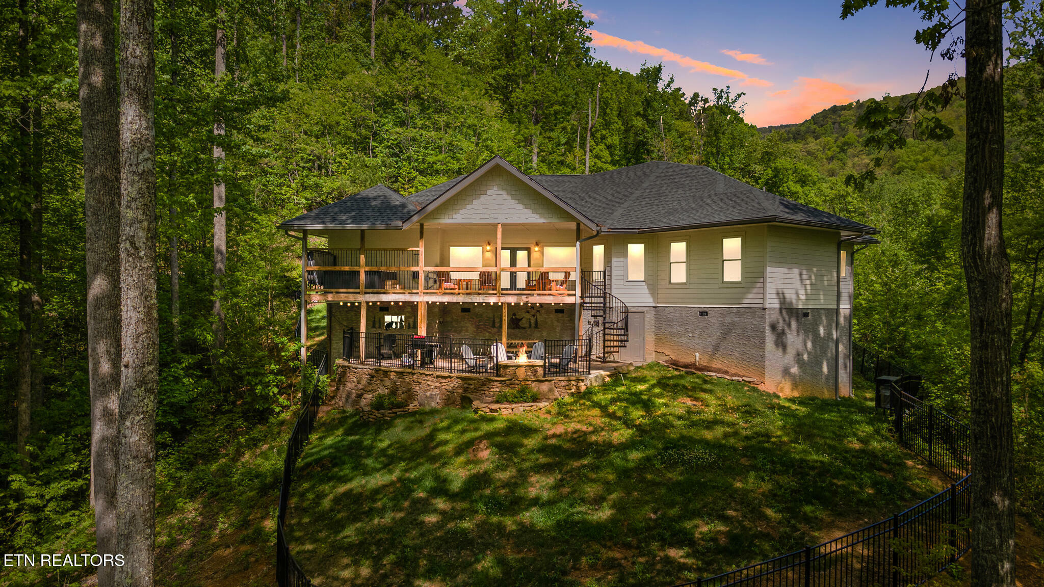 Property Photo: 3487 Summit Trails Drive TN 37862