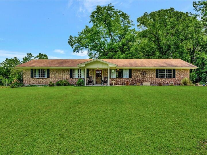 Property Photo:  1423 Thornton Road  TX 75949 