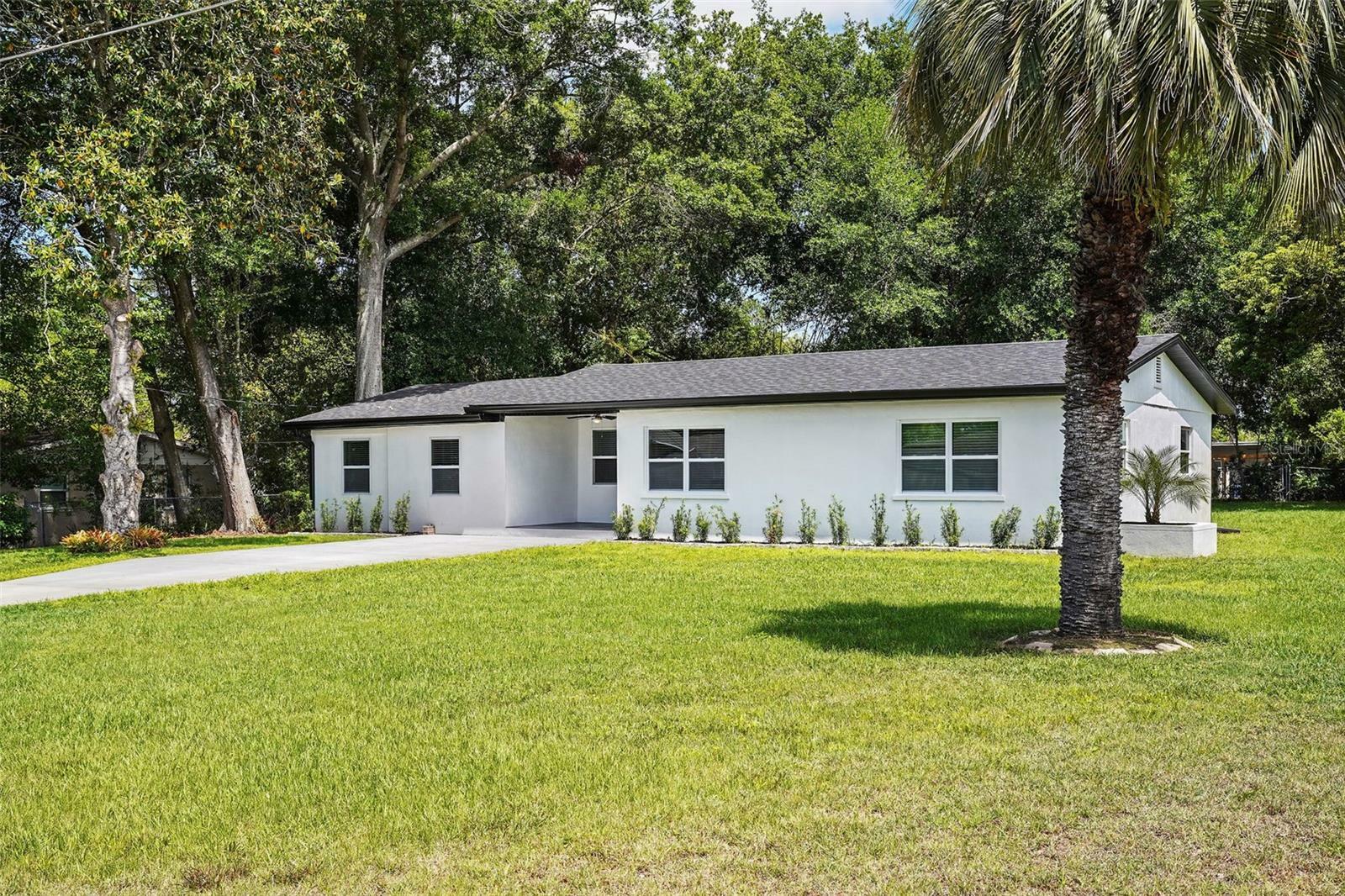 Property Photo: 50 Community Drive FL 32713