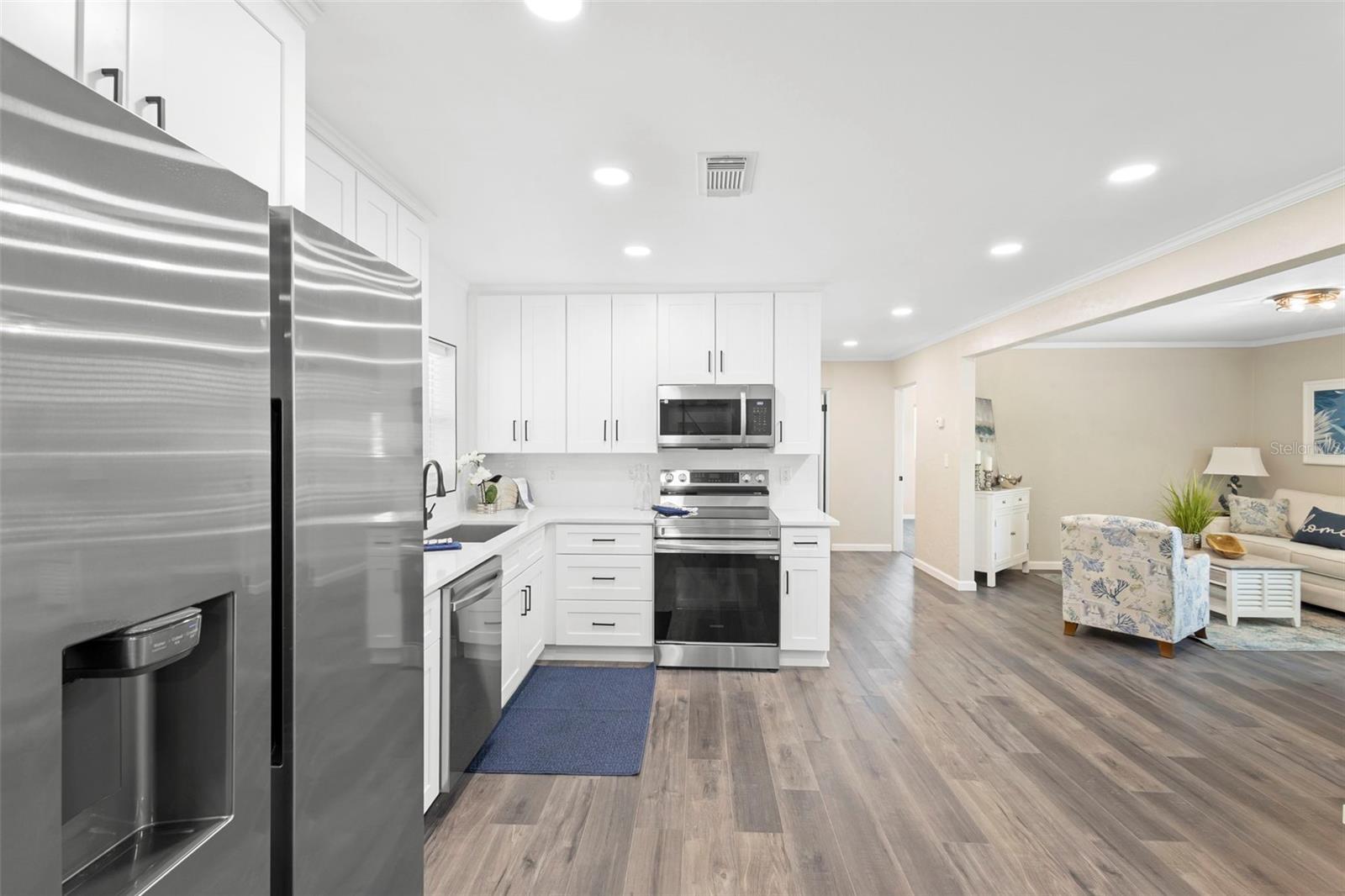 Property Photo: 50 Community Drive FL 32713