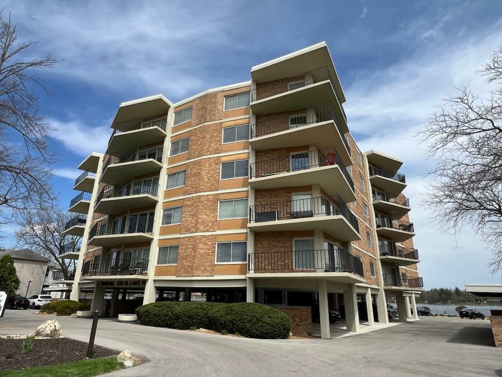 Property Photo: 333 N Lake Rd 507 WI 53066