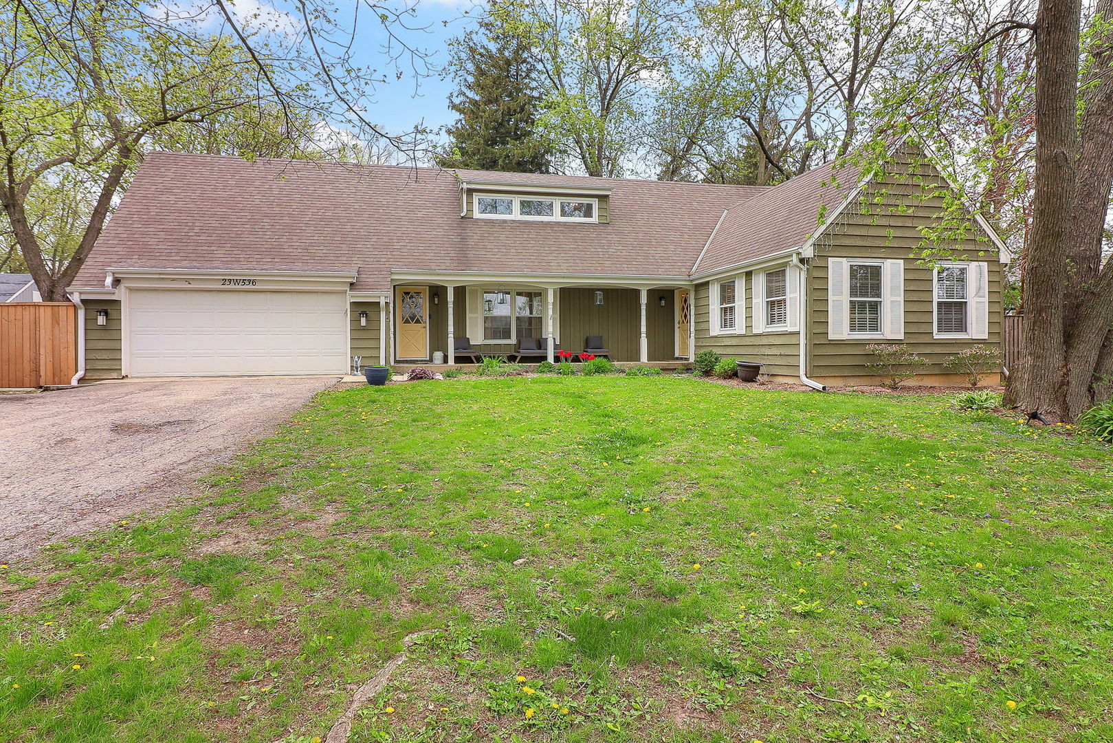 Property Photo: 23W536 St. Charles Road IL 60188