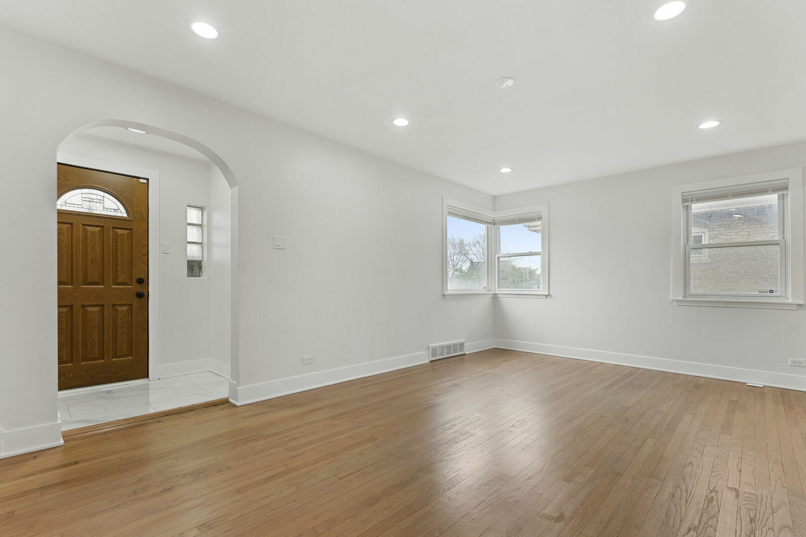 Property Photo: 10344 S Green Street IL 60643