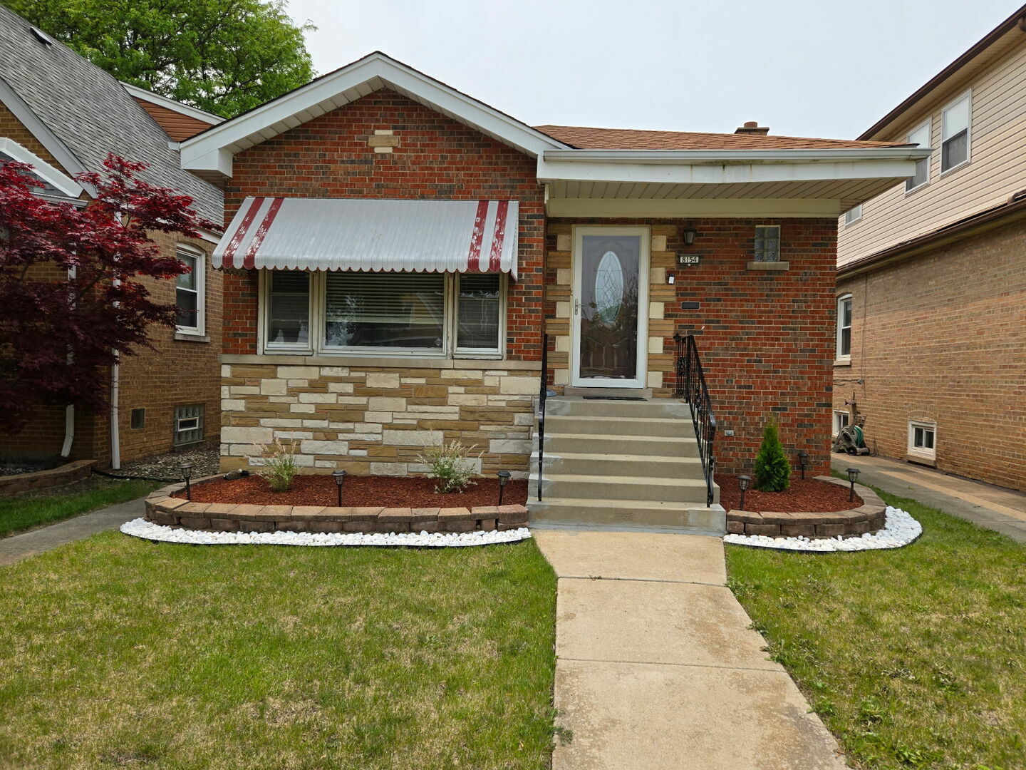 Property Photo: 8154 S Albany Avenue IL 60652