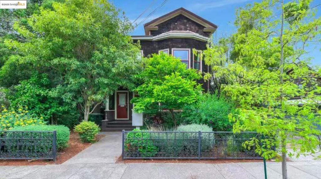 1906 Bonita Ave  Berkeley CA 94704 photo