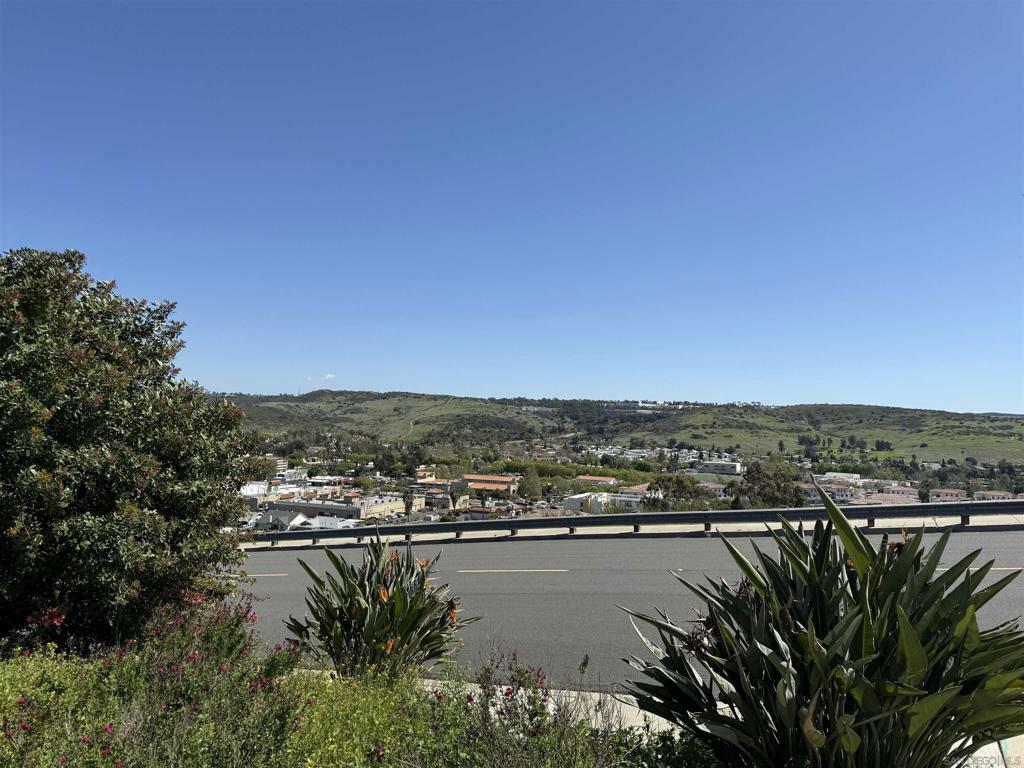 Property Photo: 13050 Tuscarora Dr CA 92064