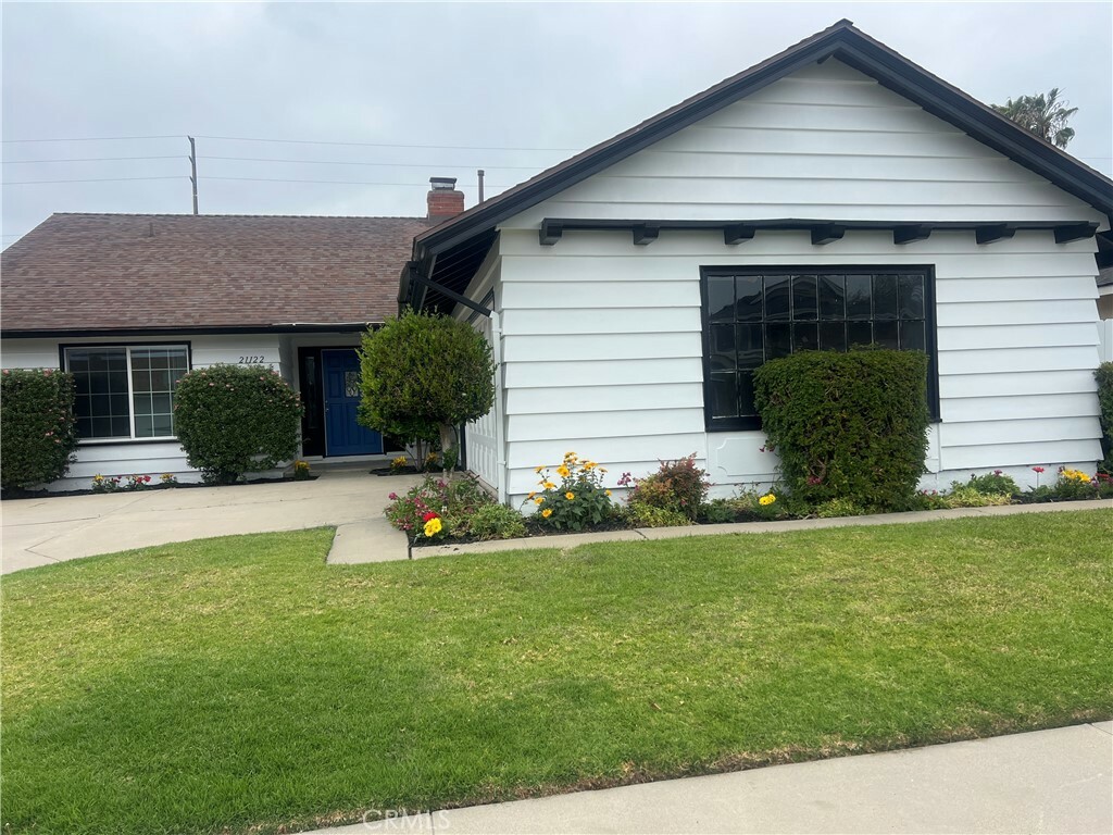 Property Photo: 21122 Amberwick Lane CA 92646