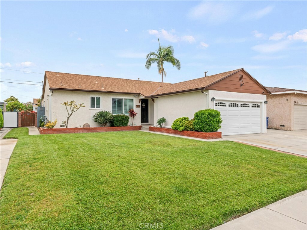 Property Photo:  5709 Carfax Avenue  CA 90713 