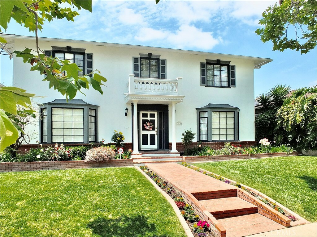 Property Photo: 3835 California Ave CA 90807