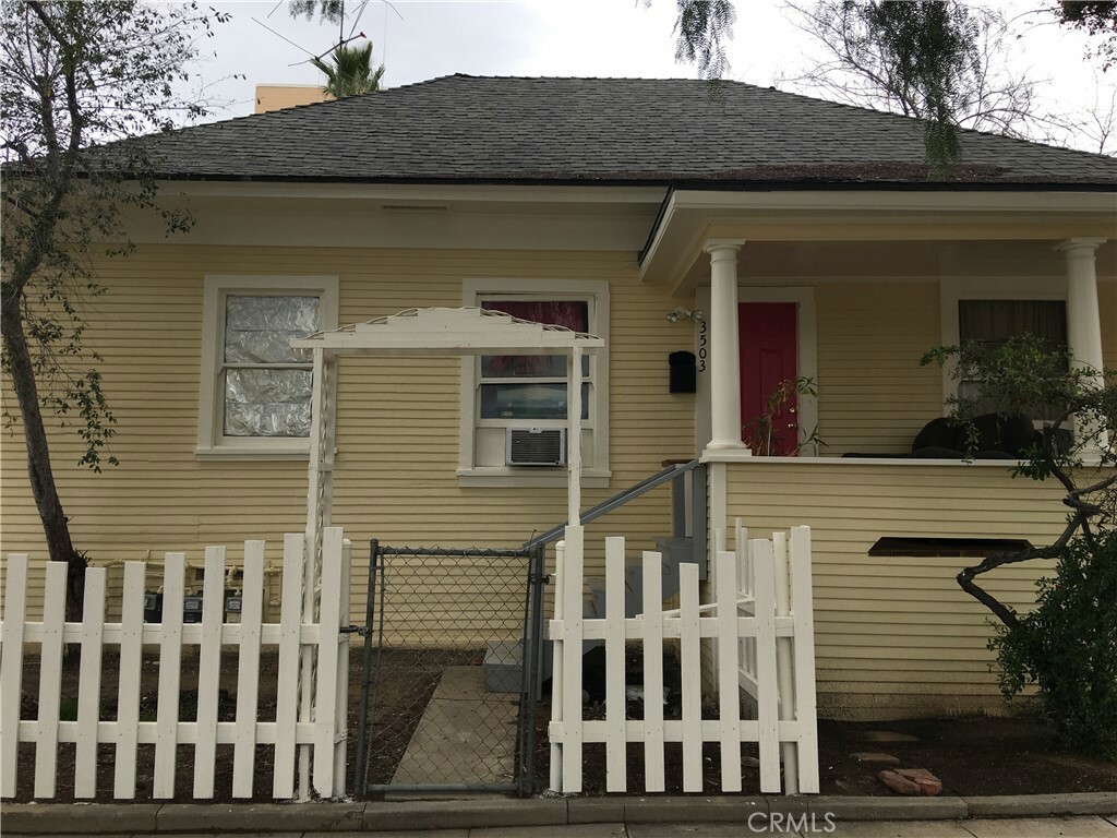 Property Photo:  3499 Lemon Street  CA 92501 