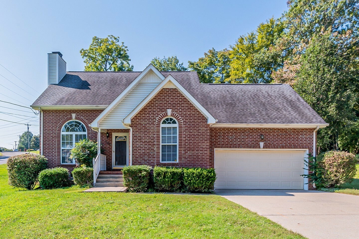 Property Photo: 101 Donovan Ct TN 37075