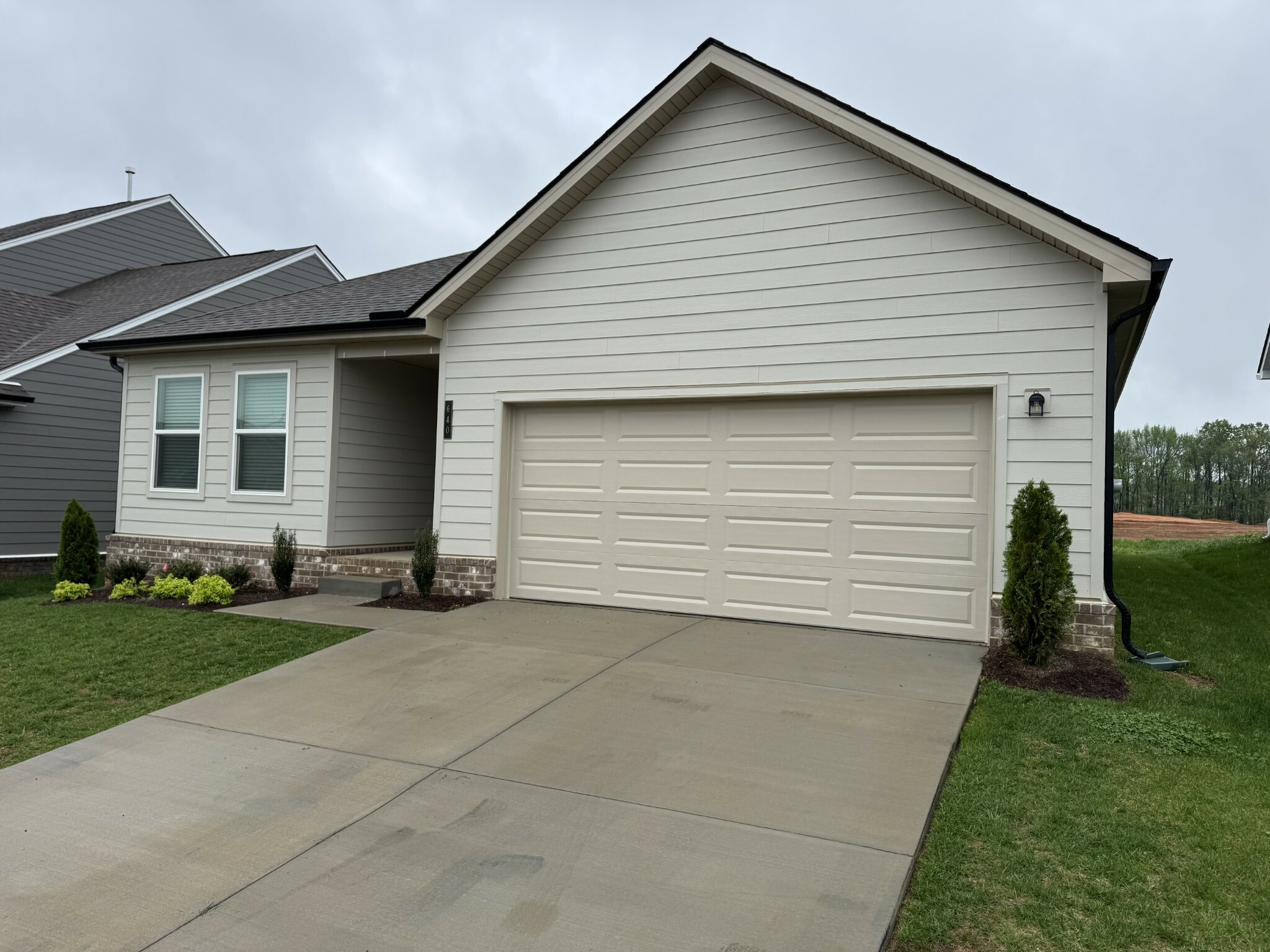 Property Photo: 640 Cedar Brook Dr TN 37188